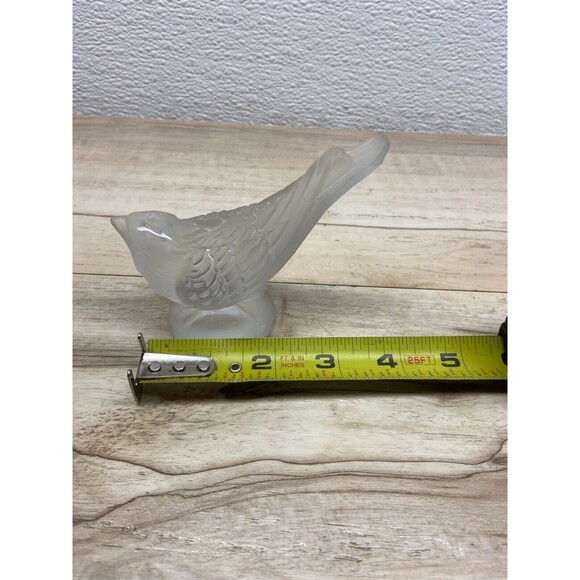 Vtg Frosted Glass Bird Figurine Desktop Paperweight - Picture 8 of 9
